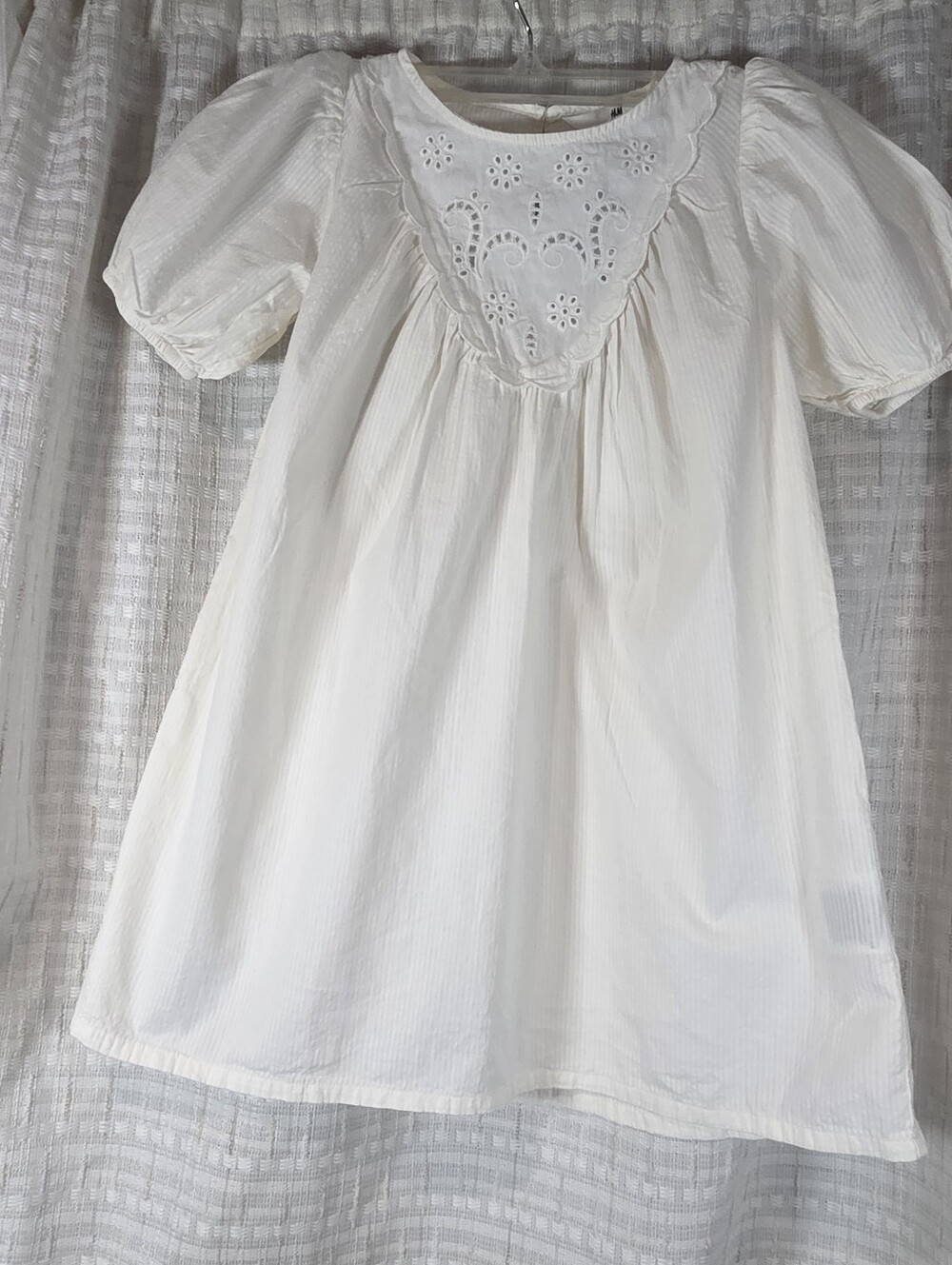 H&M Cream Eyelet Yoke Puff Sleeve Dress 6 Years